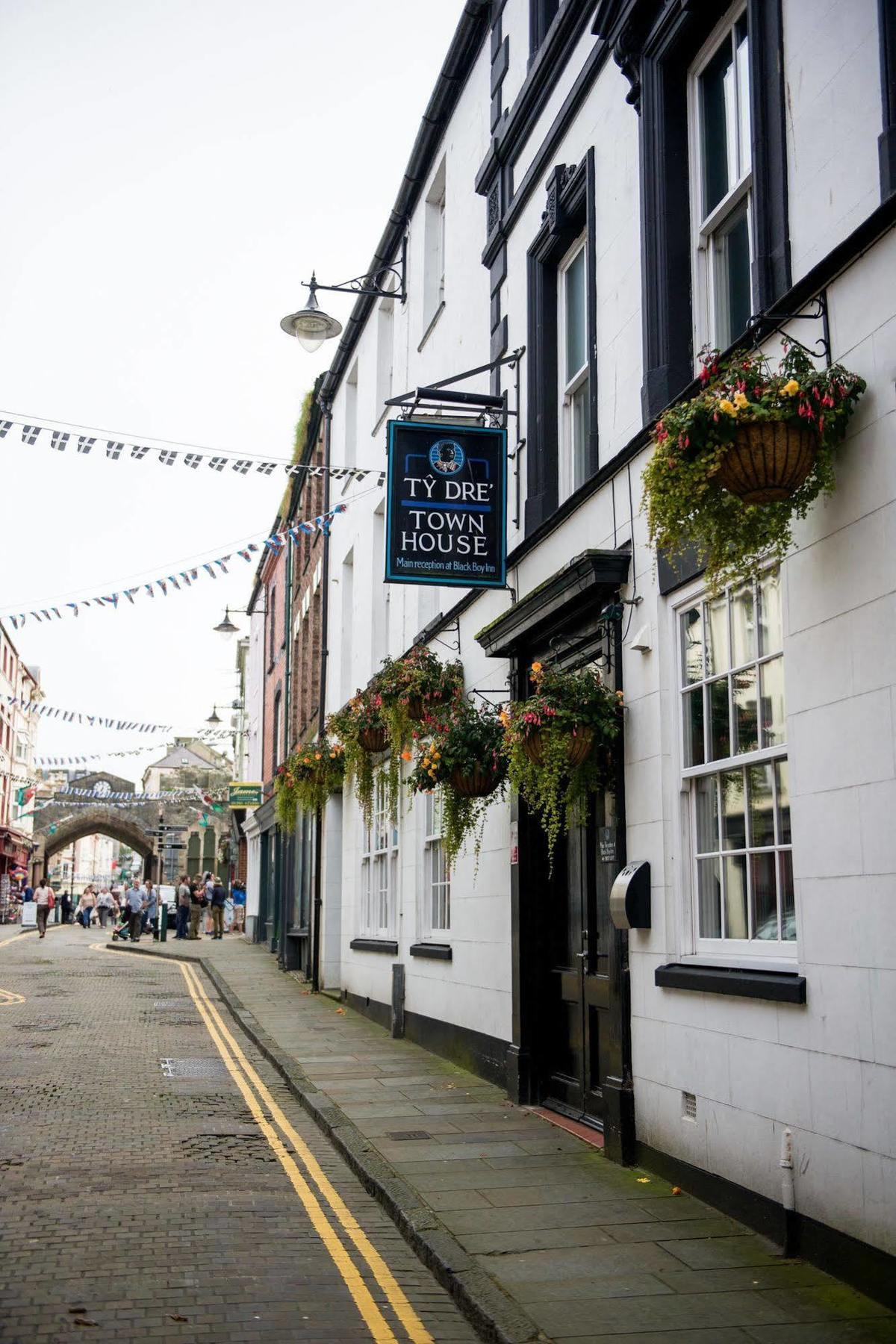 Ty Dre Town House Hotel Caernarfon Exterior foto